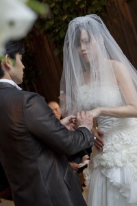 福岡　結婚準備　ブライダル撮影　ウエディングアルバム　前撮り　0358　ロケ撮　結婚式の写真