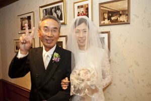 福岡　写真館　結婚式の写真　披露宴の撮影　レストランウエディング　前撮り　ロケ撮　オシャレなアルバム　0358